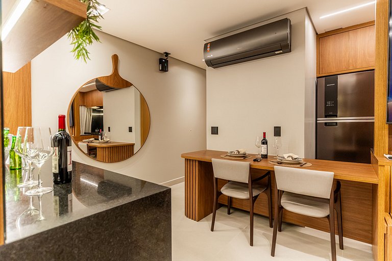 Studio Luxo 1Q Gyro Bueno by Boss