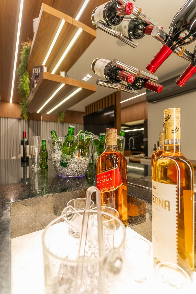 Studio Luxo 1Q Gyro Bueno by Boss