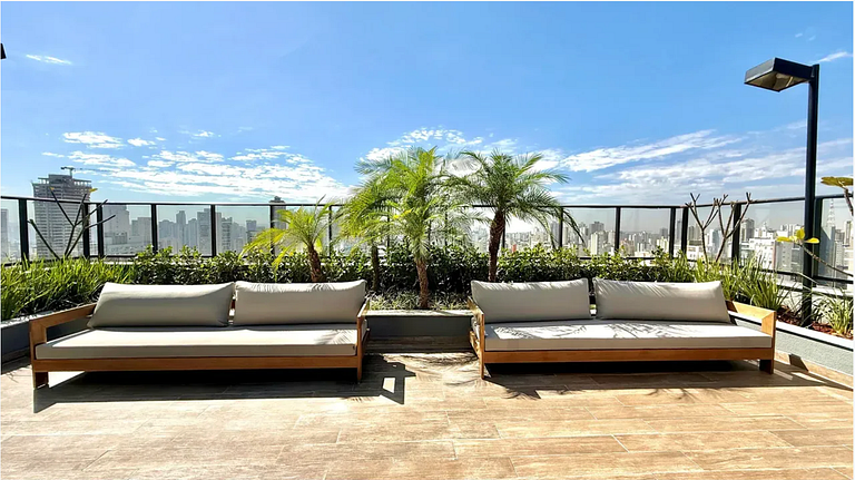 Studio Luxo 1Q Gyro Bueno by Boss